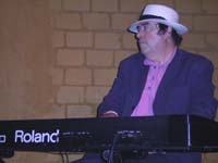 Snowy White Snowy White