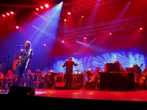 Albert Hammond in der Stadhalle Wilhelmshaven am 29.11.2016