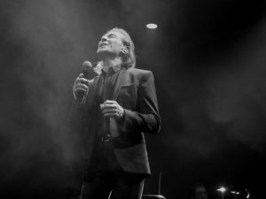 Albert Hammond in der Stadhalle Wilhelmshaven am 29.11.2016