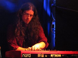 Winnie Rimbach-Sator bei Space Debris