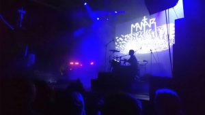 Mantar: Erinc und im Hintergrund Hanno