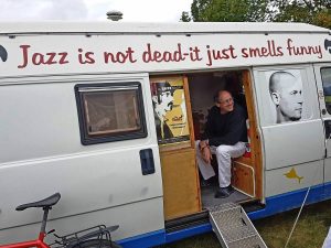 Georg und sein Bus