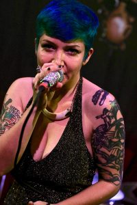 Greta Valenti (lead vocals)