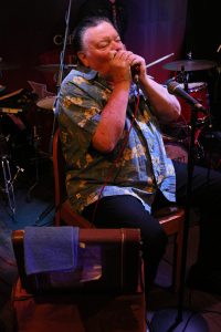 James Harman (vocals, harmonicas)