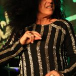 Sari Schorr tanzt den Blues