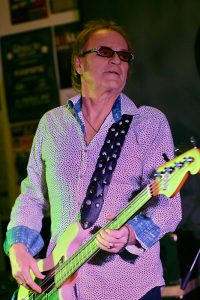 Martin Engelien (bass, backing vocals)