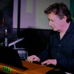 Thomas Hufschmidt (keyboards, backing vocals)