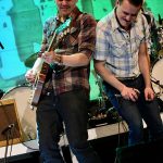 Schulter an Schulter