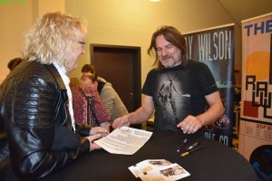 Ray Wilson bei der Autogrammstunde