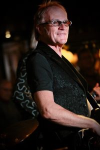 Martin Engelien (bass, backing vocals)