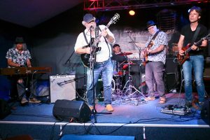 Peter Driessen feat. Gregor Hilden im To Hoop Rheinberg