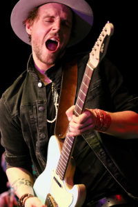 Florian Lohoff (vocals, guitar)