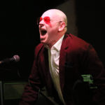 Toby Lee Marshall lautstark