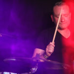 Jeffrey van Duffelen (drums)