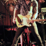 Stef Delbaere (guitar, vocals)