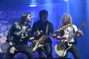 The Dead Daisies mit Dino Jelusick, Yogi Lonich und David Lowy