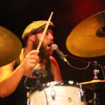 feine backing vocals