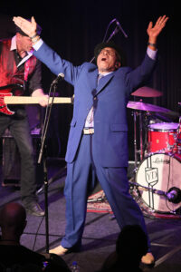 Archie Lee Hooker (lead vocals)