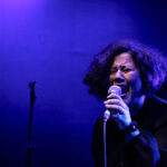 Mahalia Barnes voller Energie