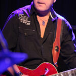 Olaf Tapesser (guitar, saxophone)