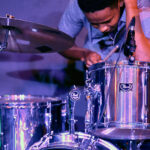 Matthew Mwangi beim Solo