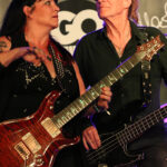 zehn Saiten im Einklang