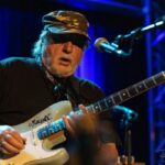 Miller Anderson (vocals, guitars, harp)