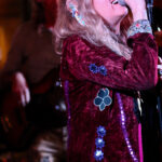 Maggie Mackenthun (vocals, harmonica, flute)