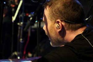 Jonny Dyke und die Tasten