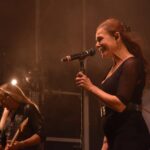 8 Sängerin Julia Neigel und Gitarrist Uwe Hassbecker