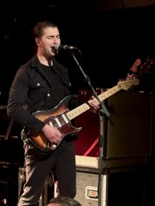 Virtuoser Solospot Brett Smith-Daniels