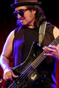 Virtuoser Solospot John Avila