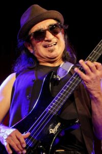 Virtuoser Solospot John Avila II