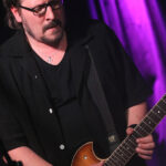 Dennis Hormes (guitar, backing vocals)