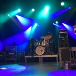 Simon McBride mit Bandkollegen