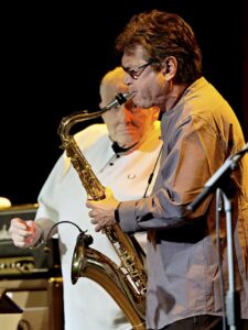 Chris Farlowe, Kim Nishikawara