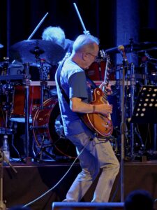 Malcom Mortimore & Clem Clempson on fire 18: Nick Steed, Malcom Mortimore, Clem Clemps