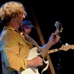 Wille Edwards mit Röhrchen & Harry Mackaill