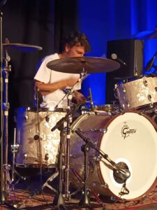 Leon Mucke – Drums