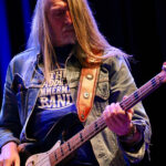 Rupi Schwarzburger (bass)