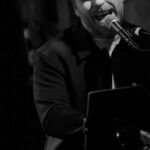 Simon Novsky (vocals, keyboard)