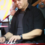 Ray Drury (keyboards)