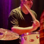 Sander trommelt "Dancing In The Dark"