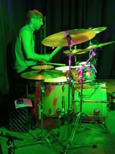 Eike ’Ebbel’ Groenewold – drums