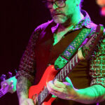 Wolfgang Terne (vocals, guitar, backing vocals)