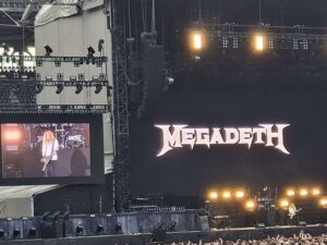 Kurzer, wenn auch überzeugender Auftritt als Vorband: Megadeth mit Sänger und Gitarrist Dave Mustaine